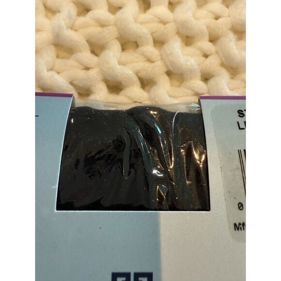Bundle of 2 Vintage Givenchy Hosiery Secret Smoother Short, Jet Black, NWT - Picture 4 of 6